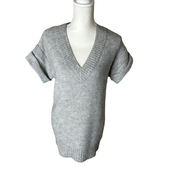 J.CREW Women’s Gray Super Fine Alpaca/Marino Wool Deep V Neck Sweater Size XS - Picture 2 of 5
